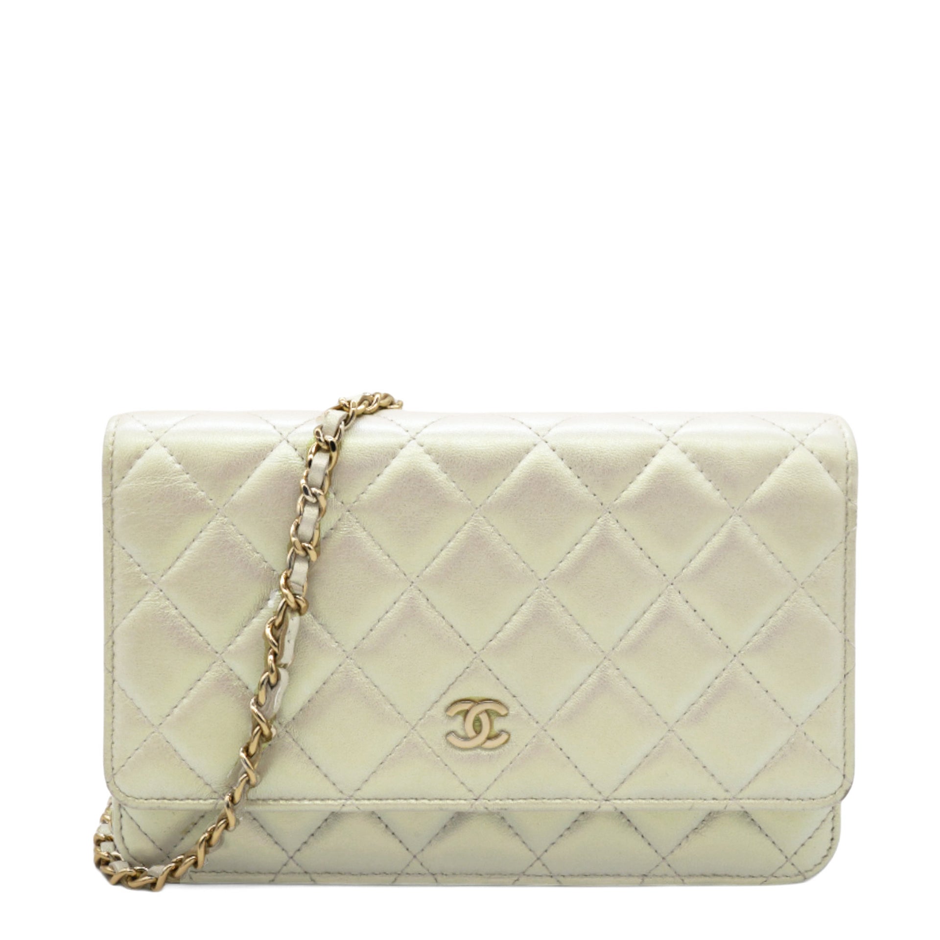 Iridescent Quilted Wallet On Chain WOC