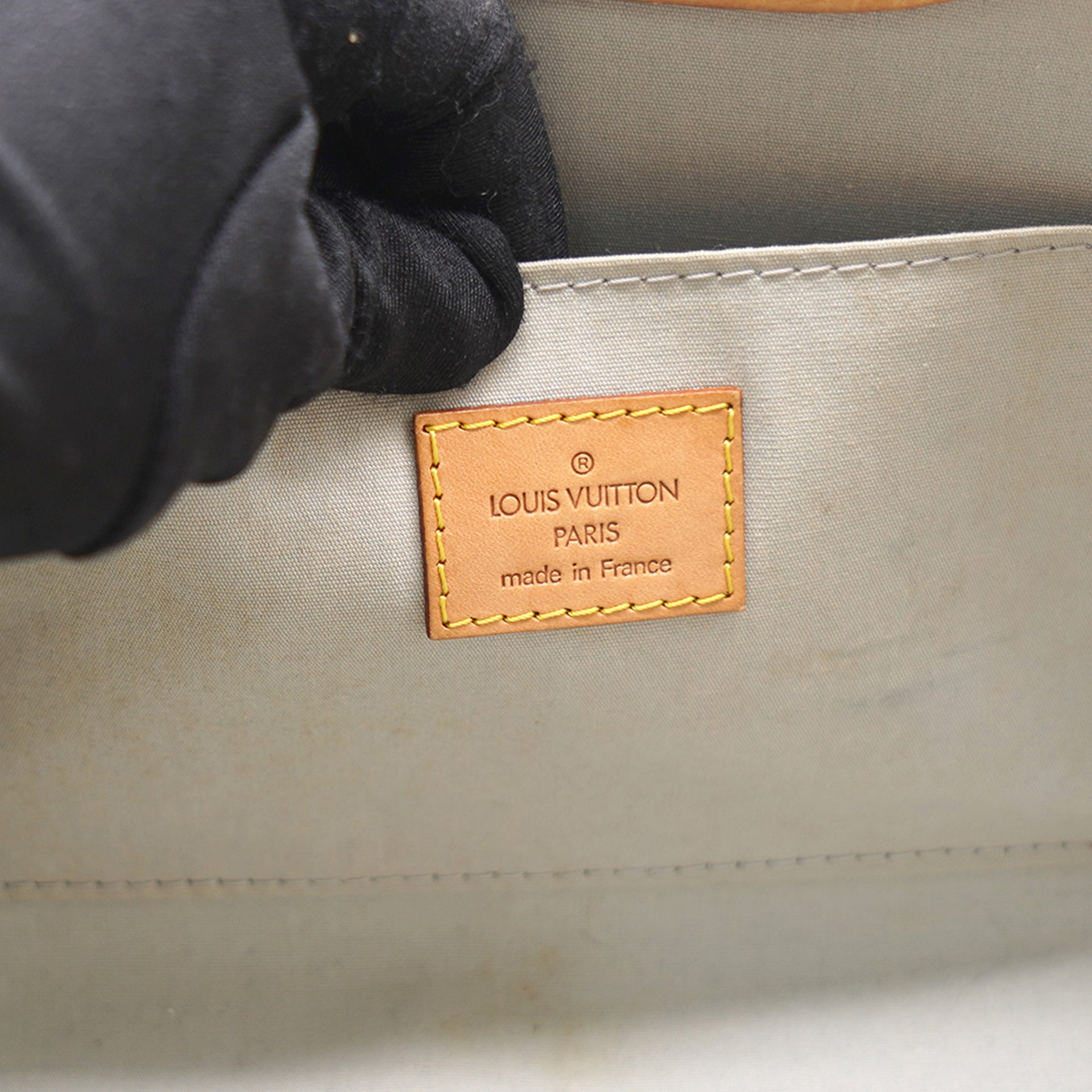Louis Vuitton Roxbury Patent leather ref.413663 - Joli Closet