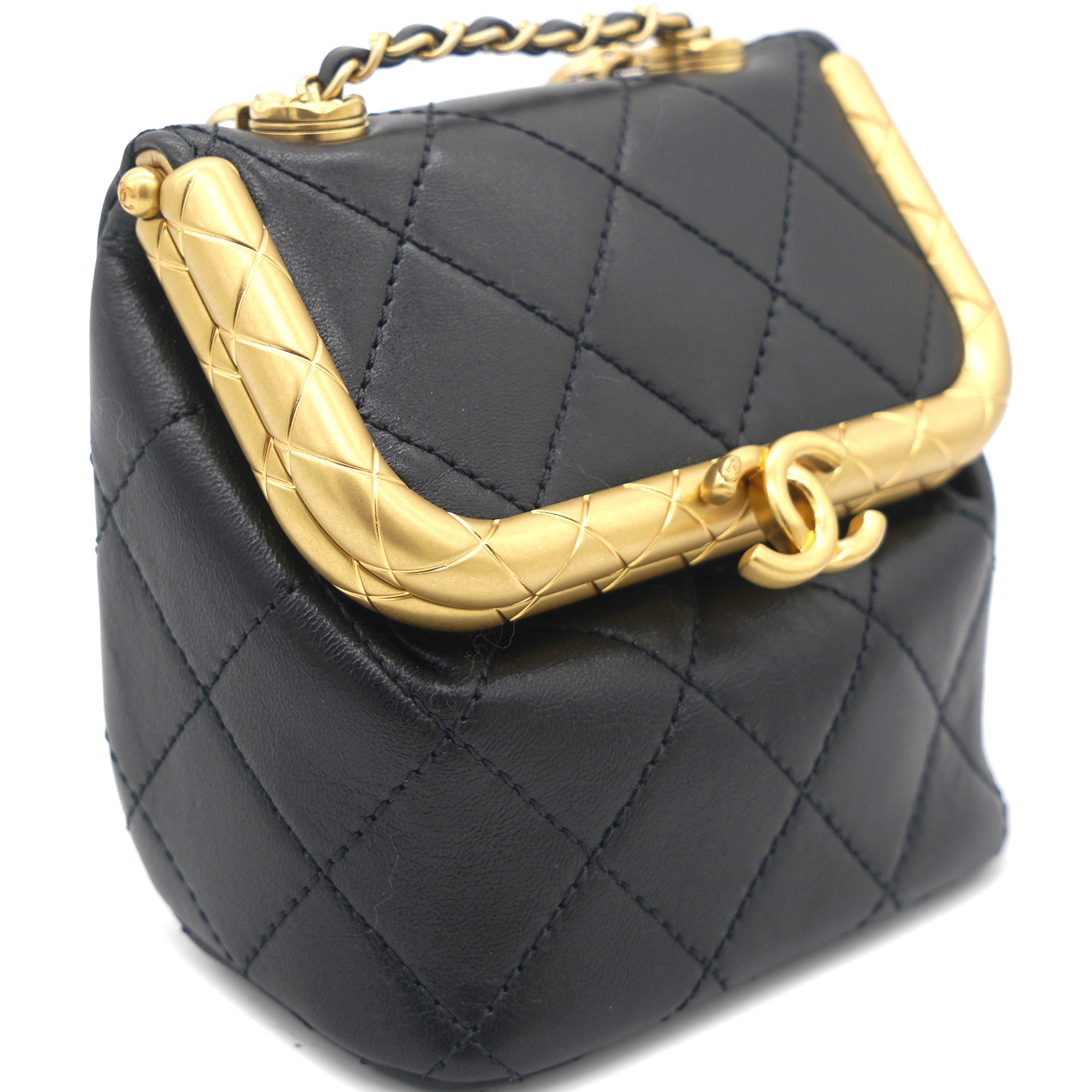 Chanel Vintage Kiss-Lock Bag | Bragmybag