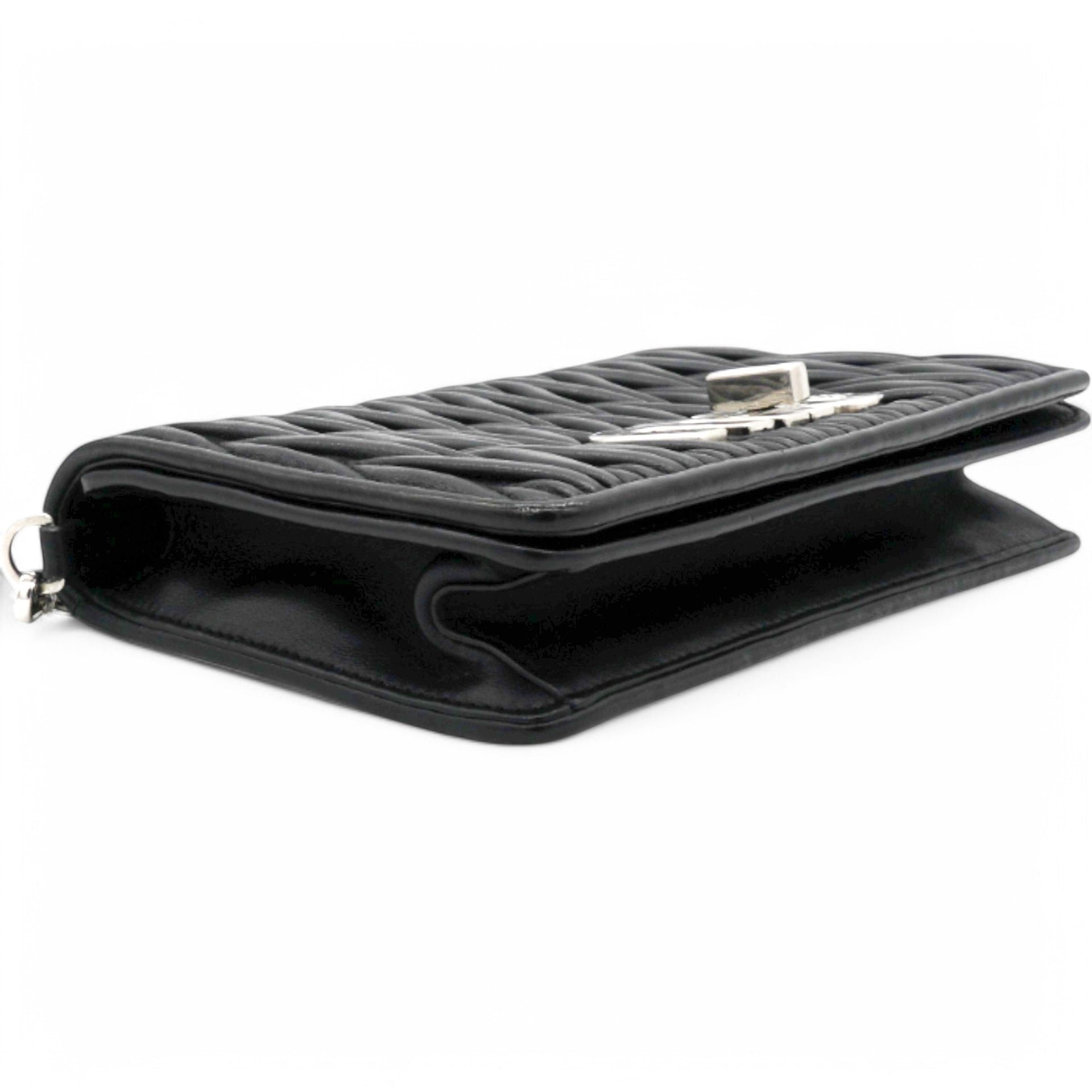 Tessuto Matelasse Delice Miu Logo Bag Black