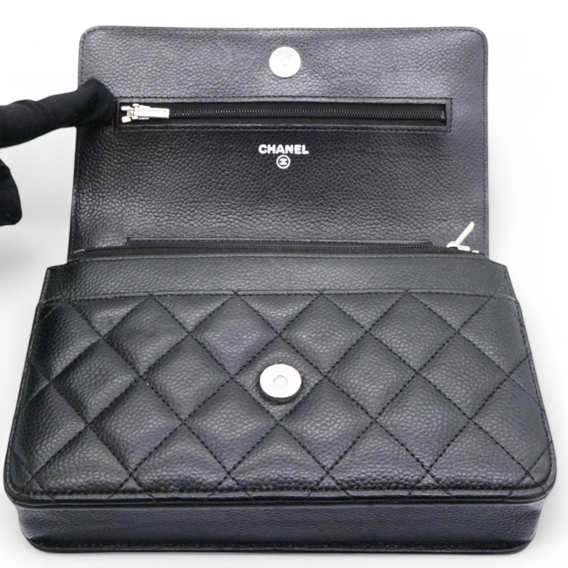 Caviar Quilted Wallet On Chain WOC Black NFC