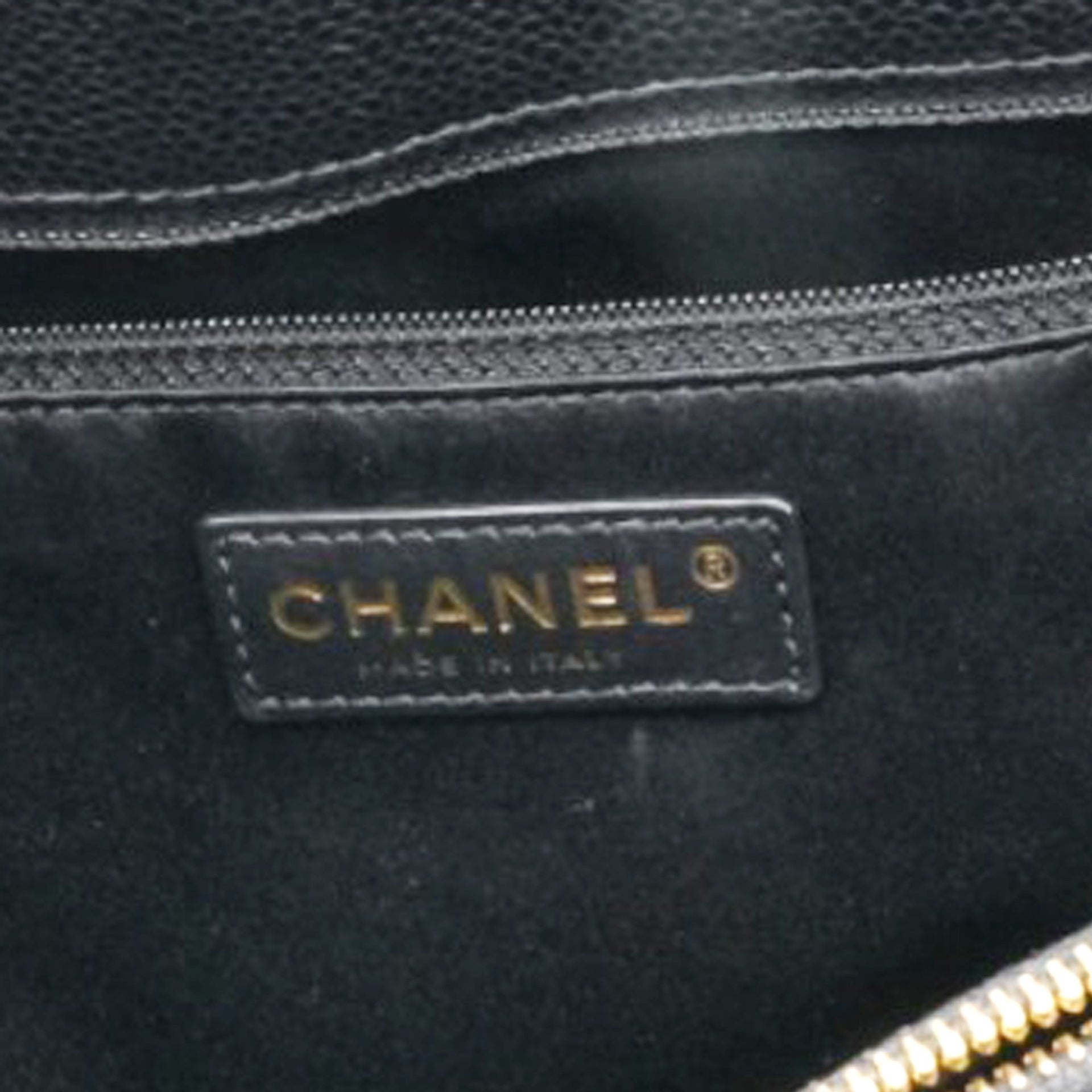 Caviar Quilted Grand Shopping Tote GST Black