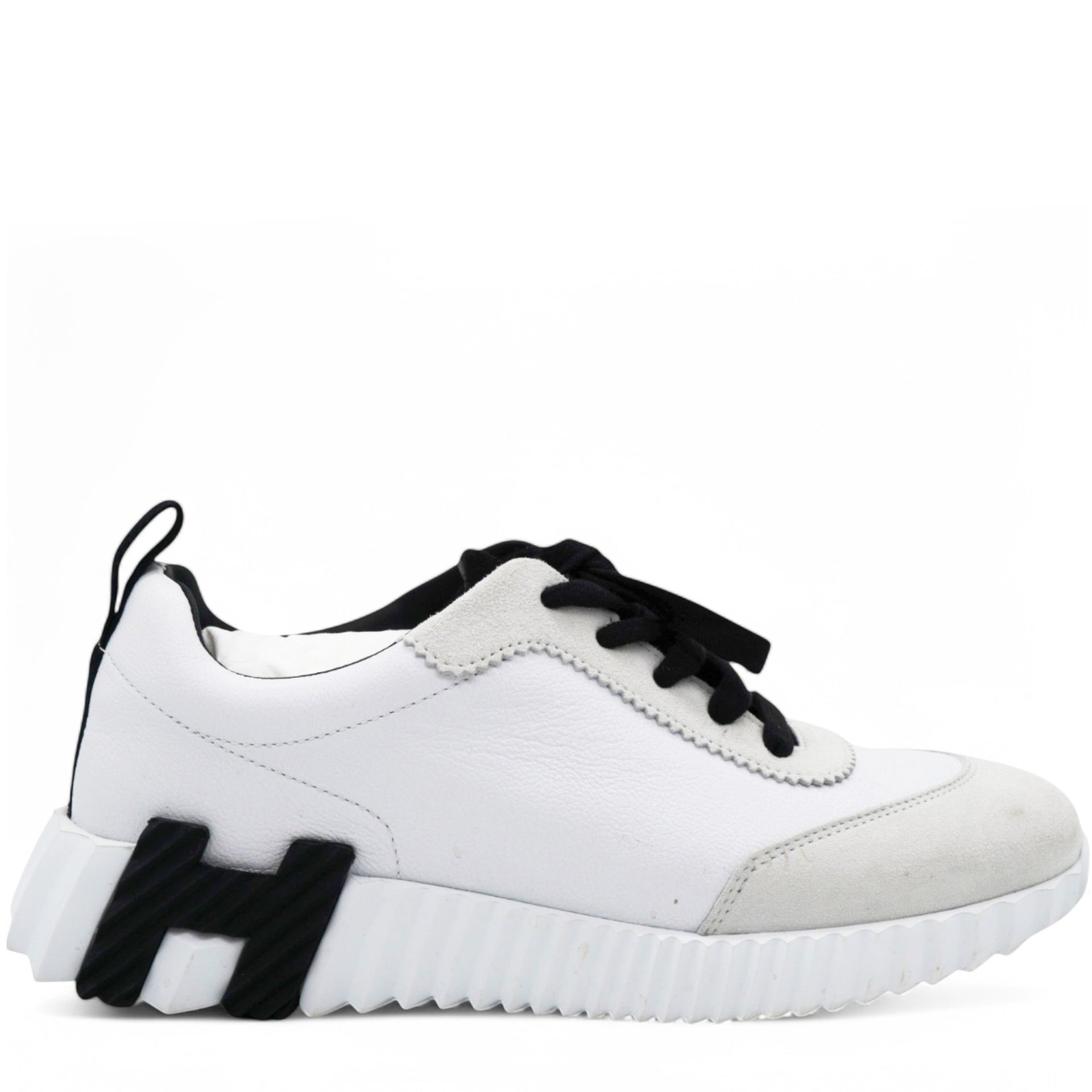 Suede Goatskin Bouncing Sneakers White Black Size37.5
