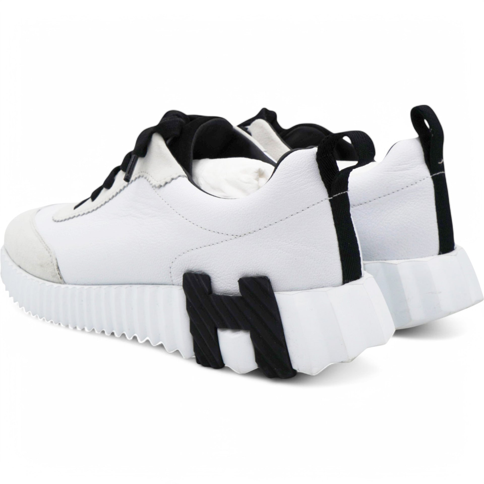 Suede Goatskin Bouncing Sneakers White Black Size37.5