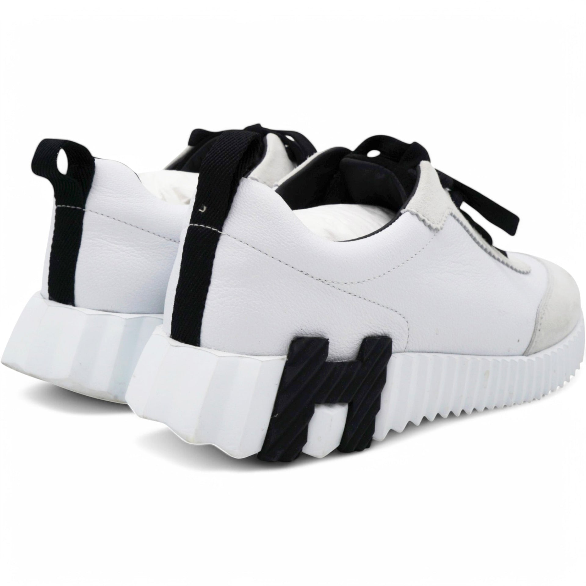 Suede Goatskin Bouncing Sneakers White Black Size37.5