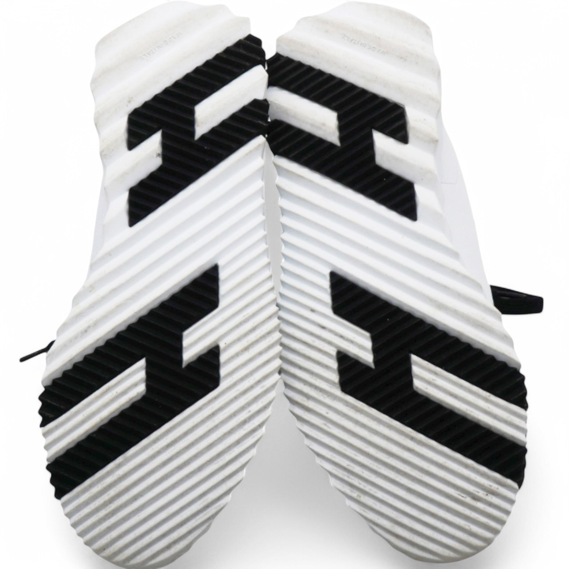 Suede Goatskin Bouncing Sneakers White Black Size37.5
