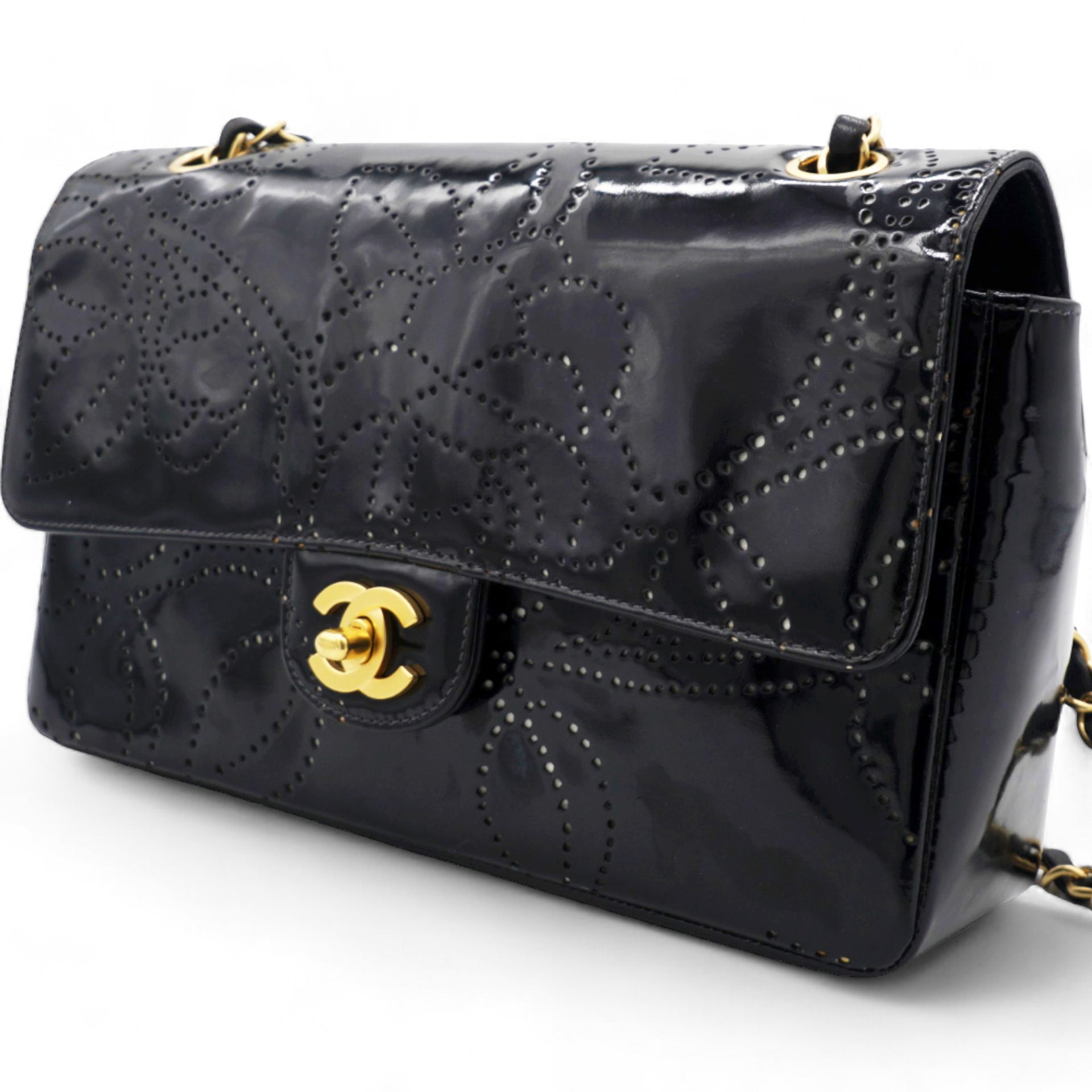 Patent Perforated Camellia Medium Single Flap Black