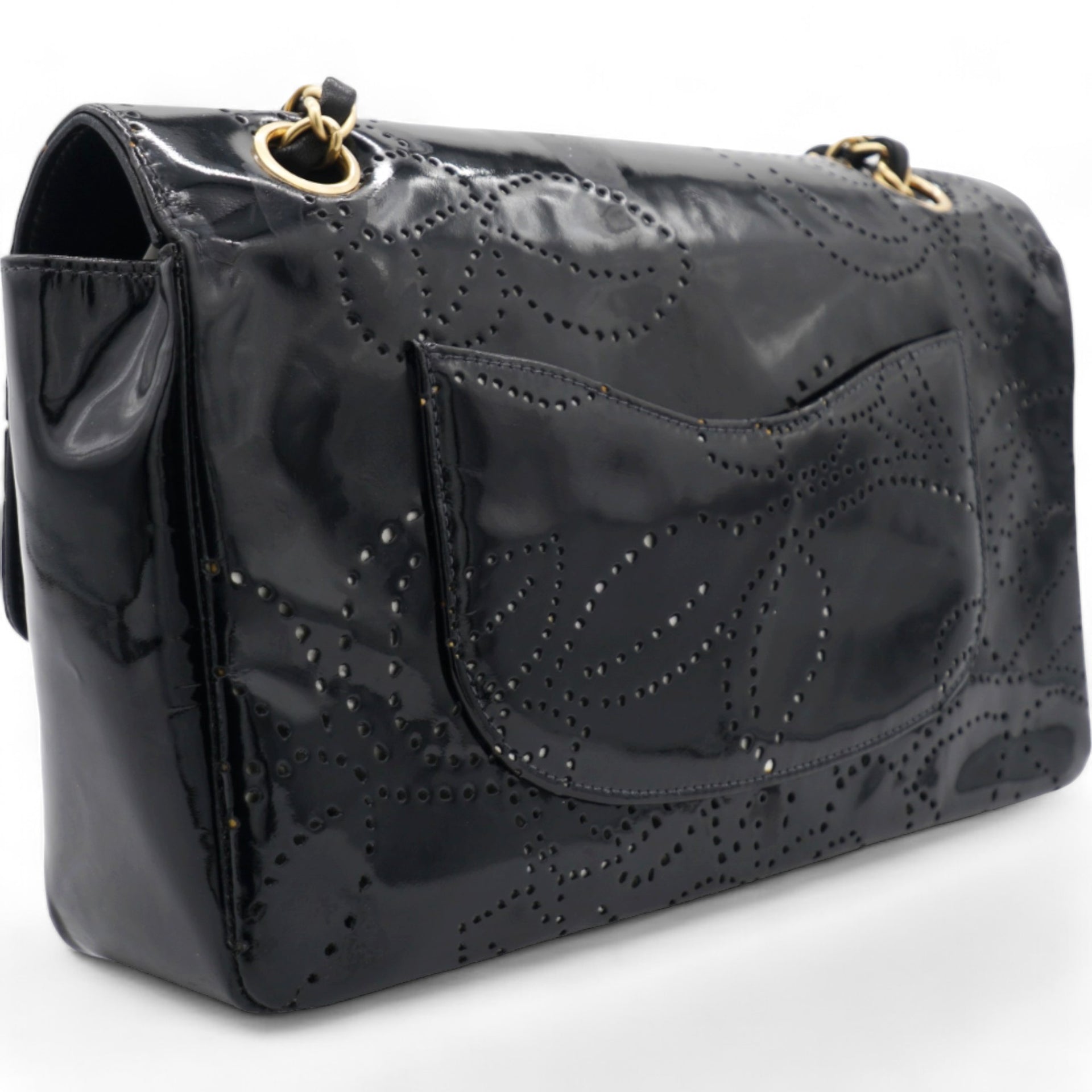 Patent Perforated Camellia Medium Single Flap Black