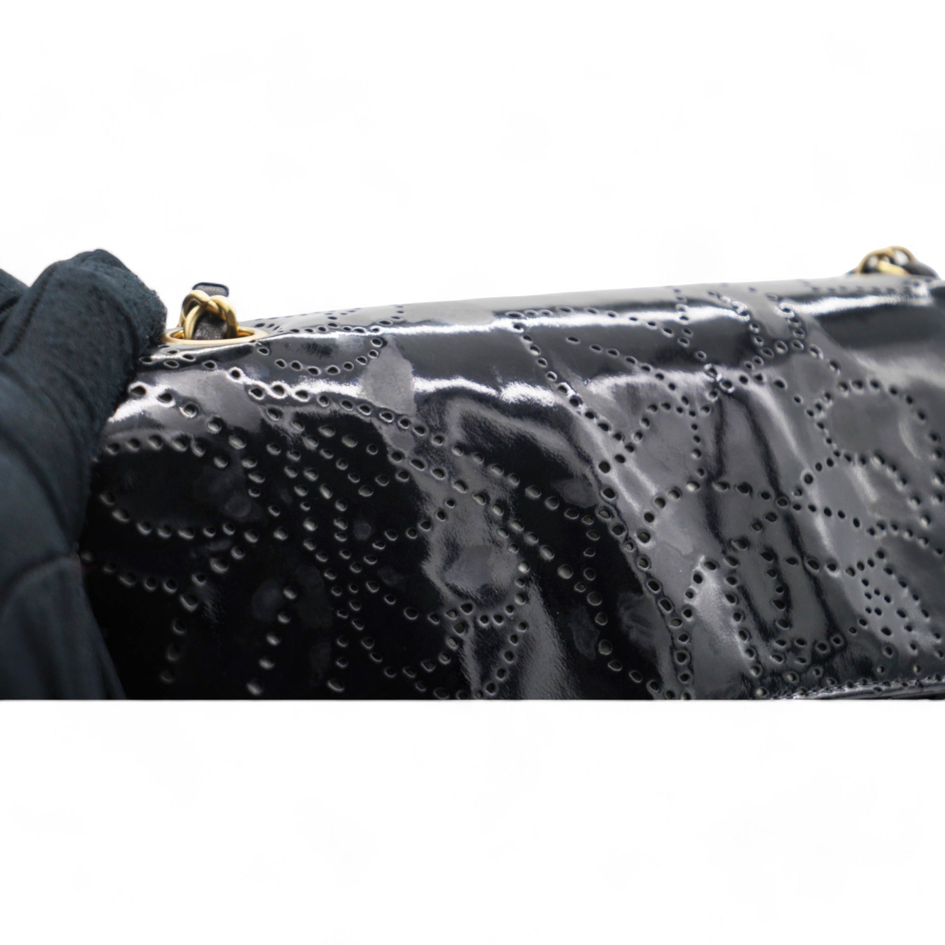 Patent Perforated Camellia Medium Single Flap Black