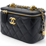 Lambskin Quilted Small Pearl Crush Vanity Case With Chain Black