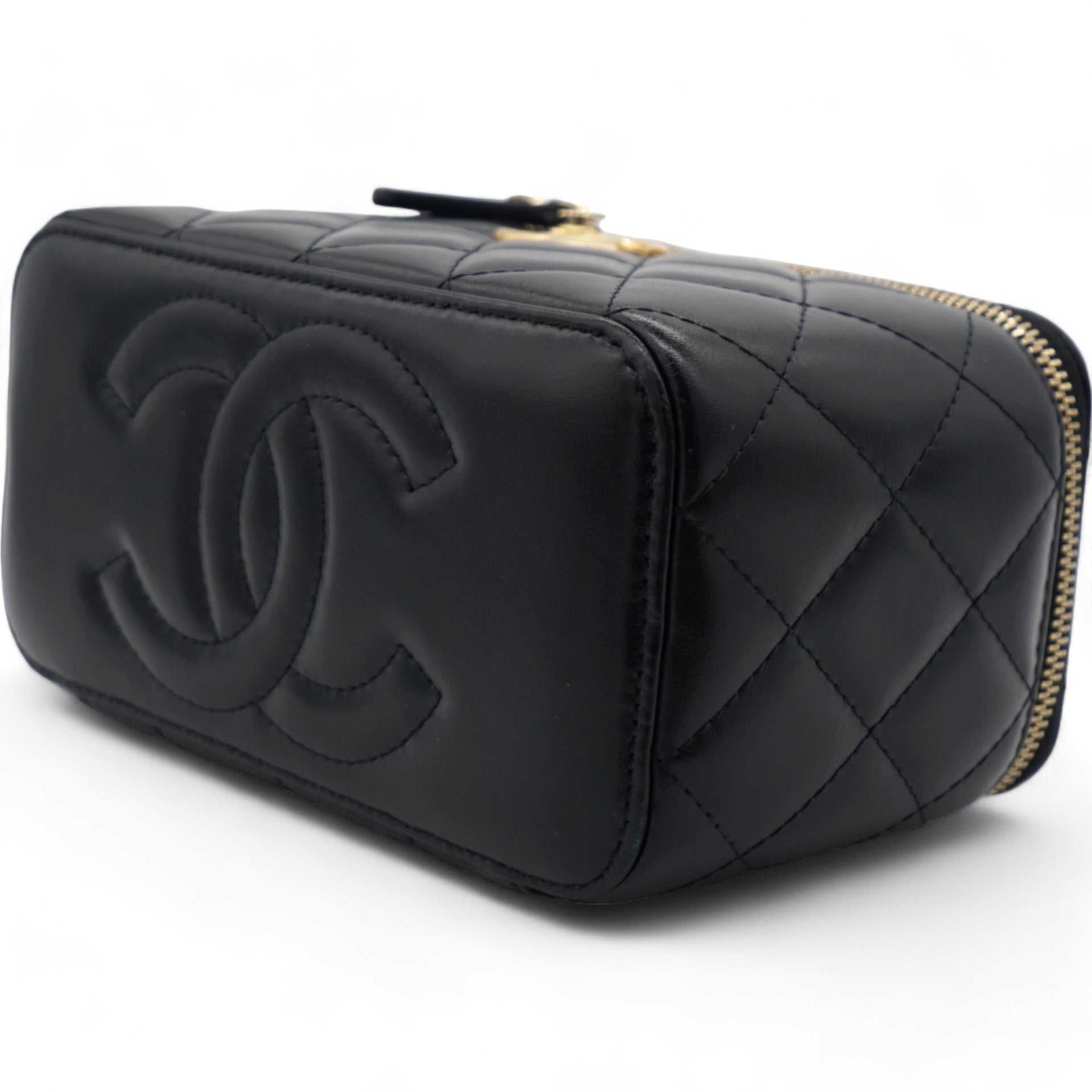 Lambskin Quilted Small Pearl Crush Vanity Case With Chain Black