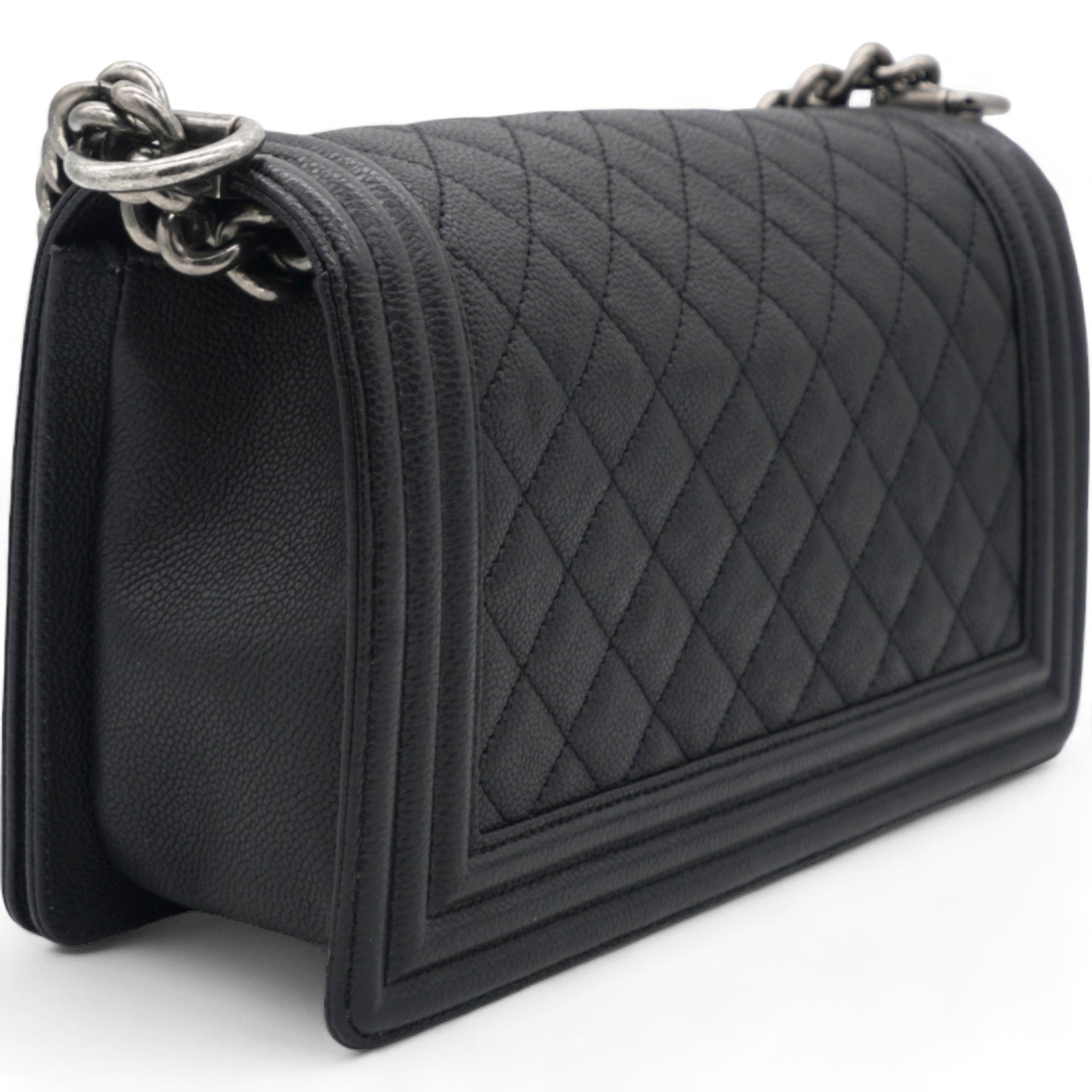 Caviar Quilted Medium Boy Flap Black