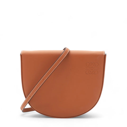 Soft Calfskin Heel Pouch Tan