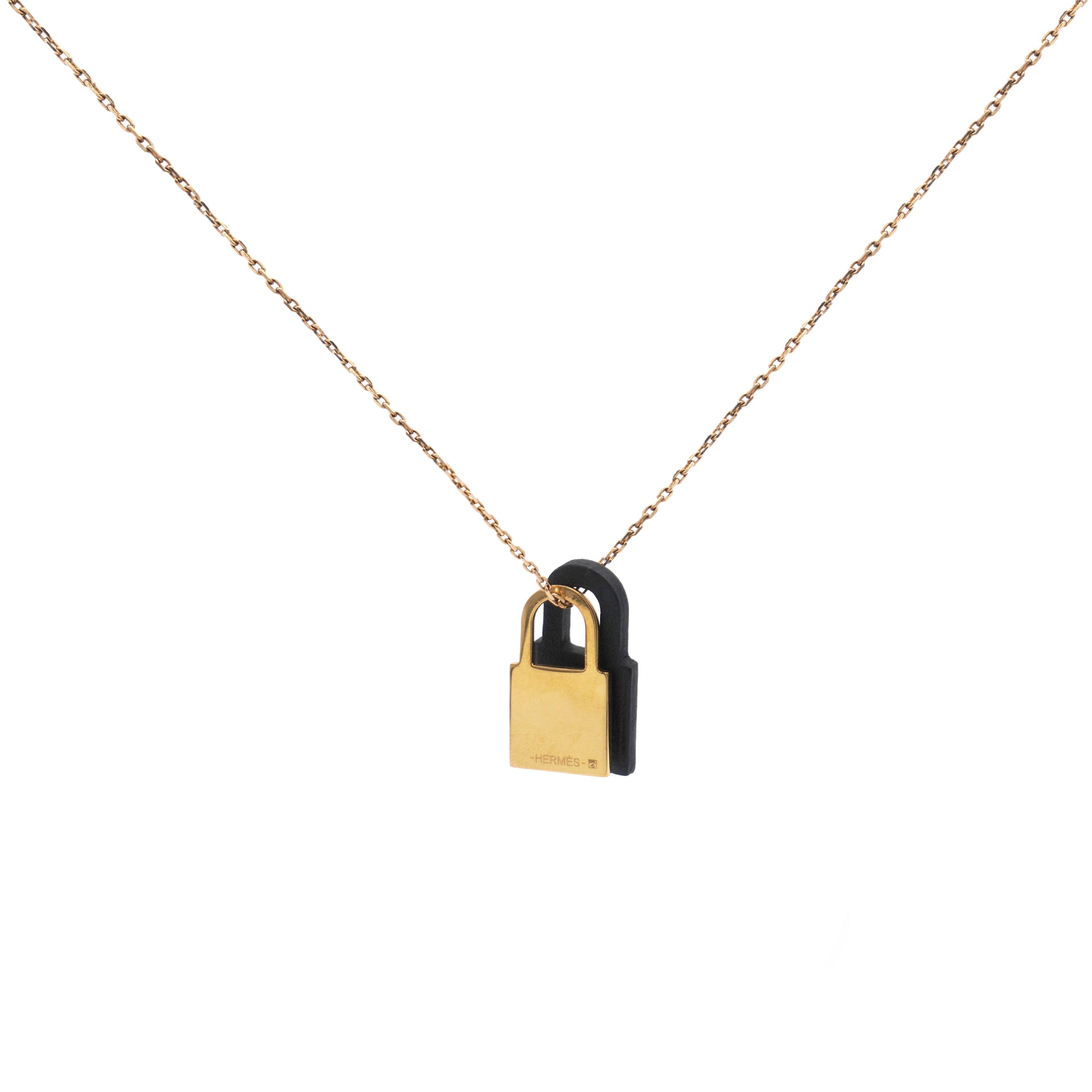 Swift Small O'Kelly Pendant Necklace Black