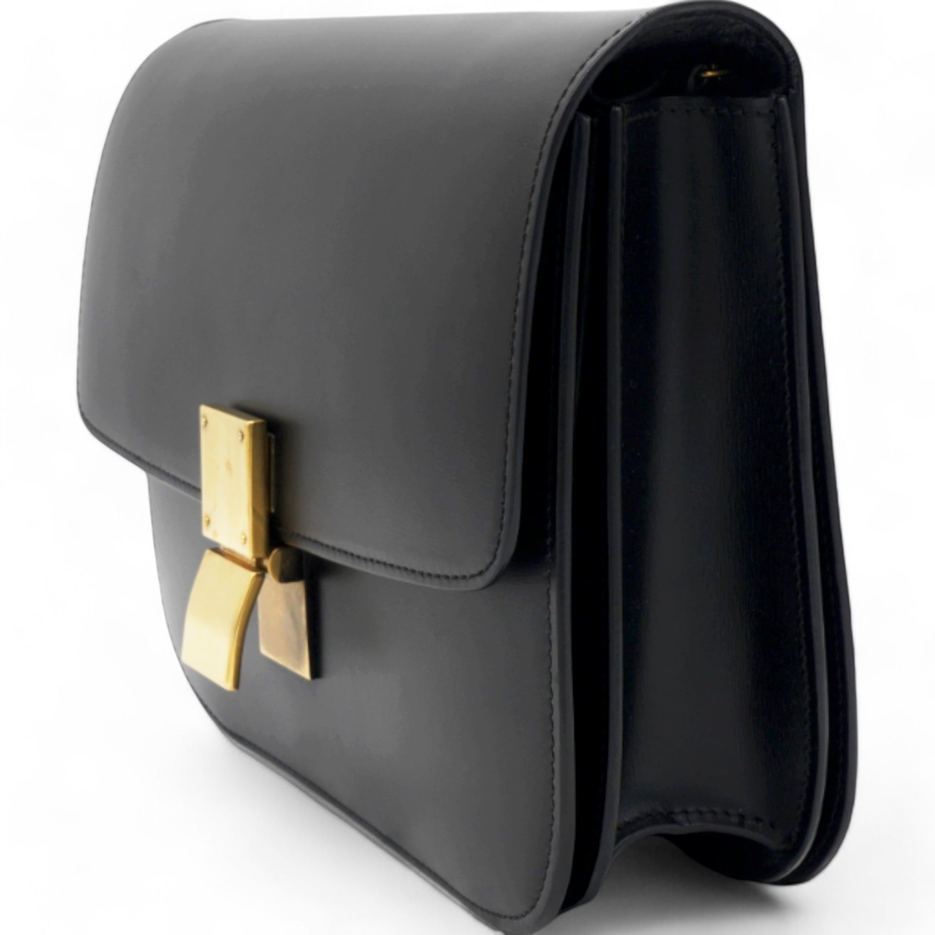 Box Calfskin Medium Classic Box Flap Bag Black