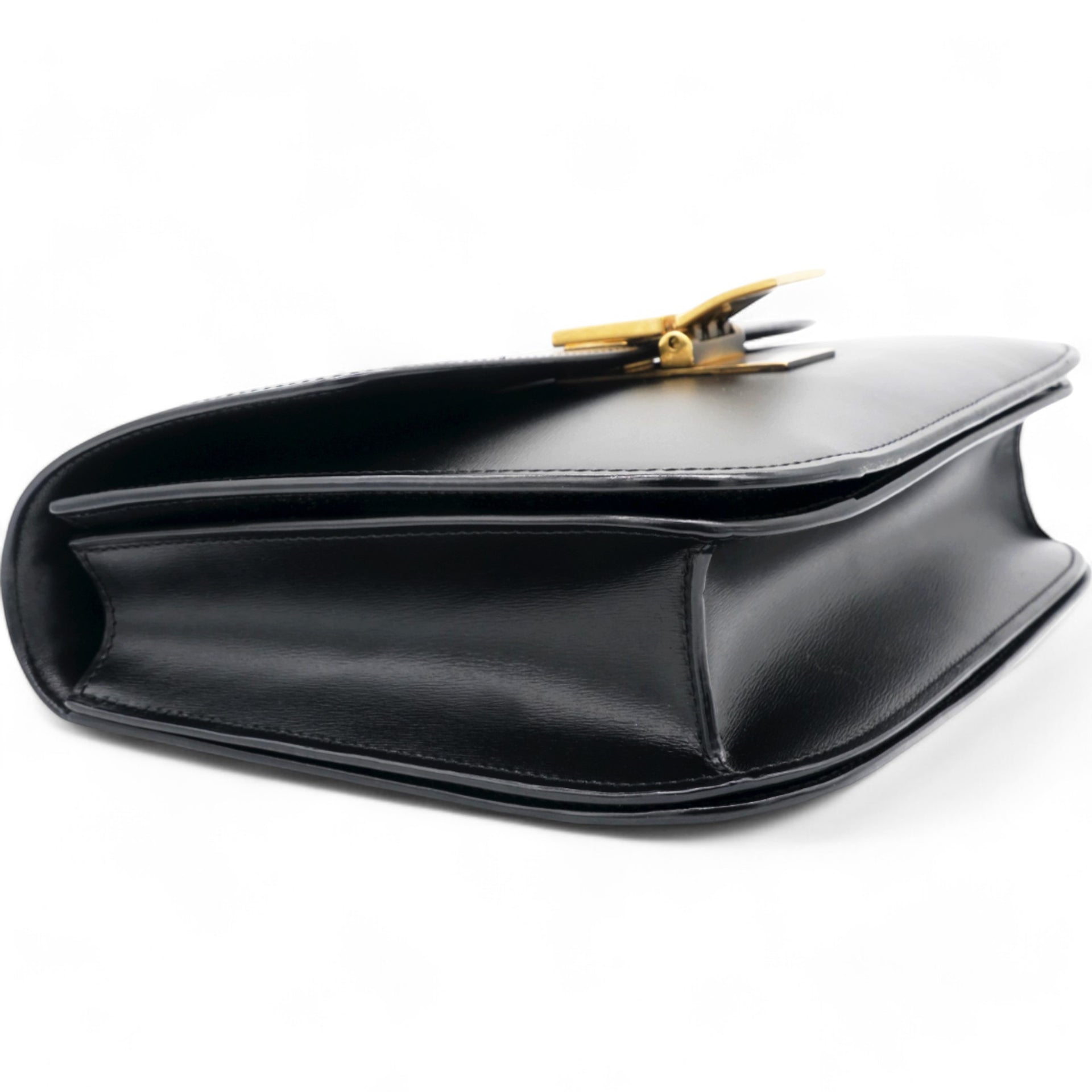 Box Calfskin Medium Classic Box Flap Bag Black