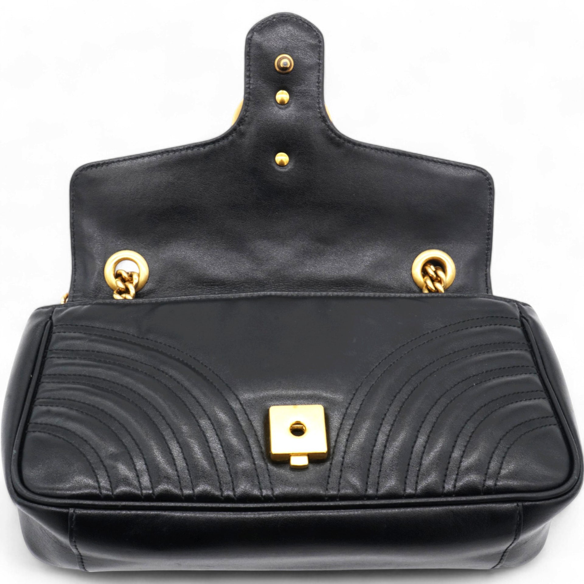 Matelasse Medium GG Marmont Shoulder Bag Black