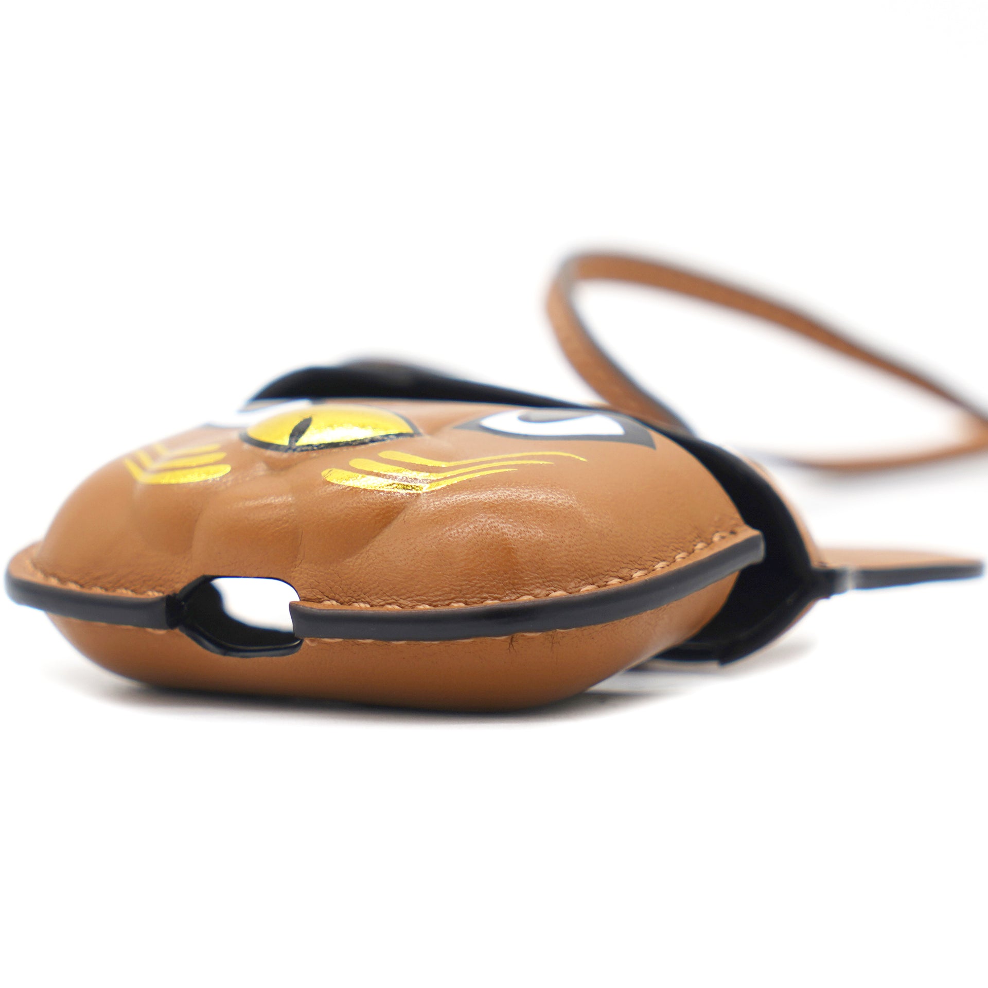 Loewe Cat AirPod Pro Case Tan – STYLISHTOP