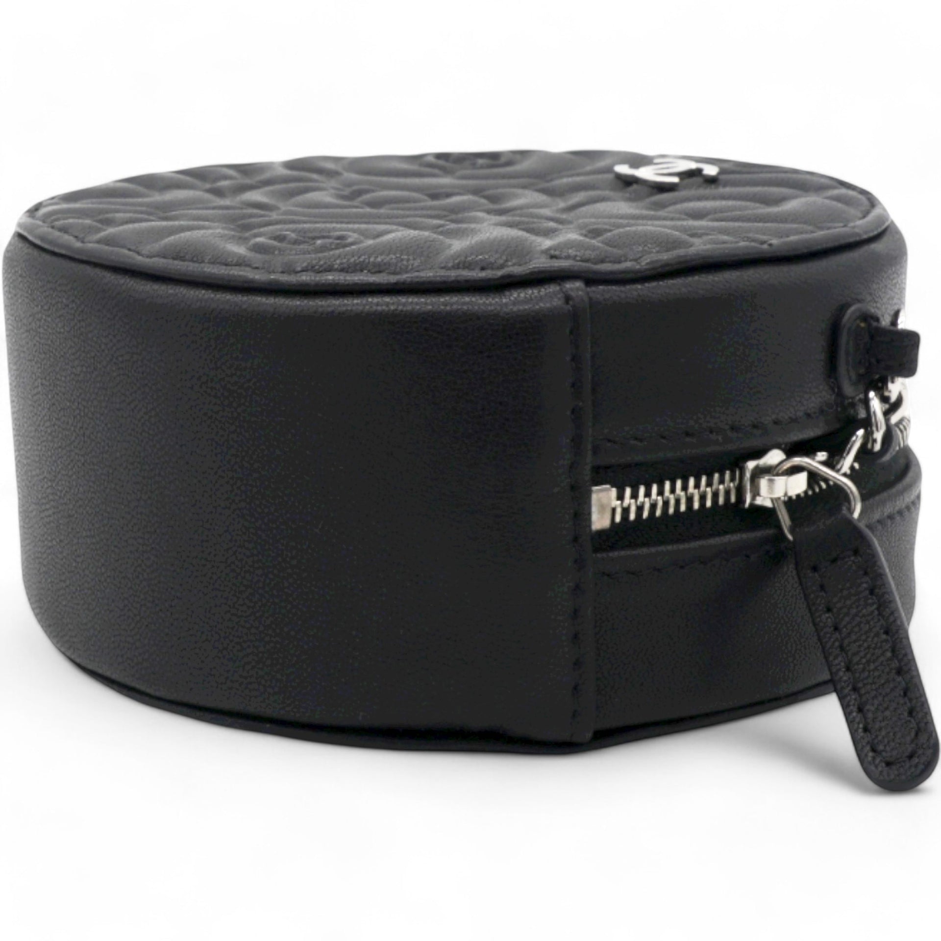 Caviar Camellia Embossed Round Clutch With Chain Black