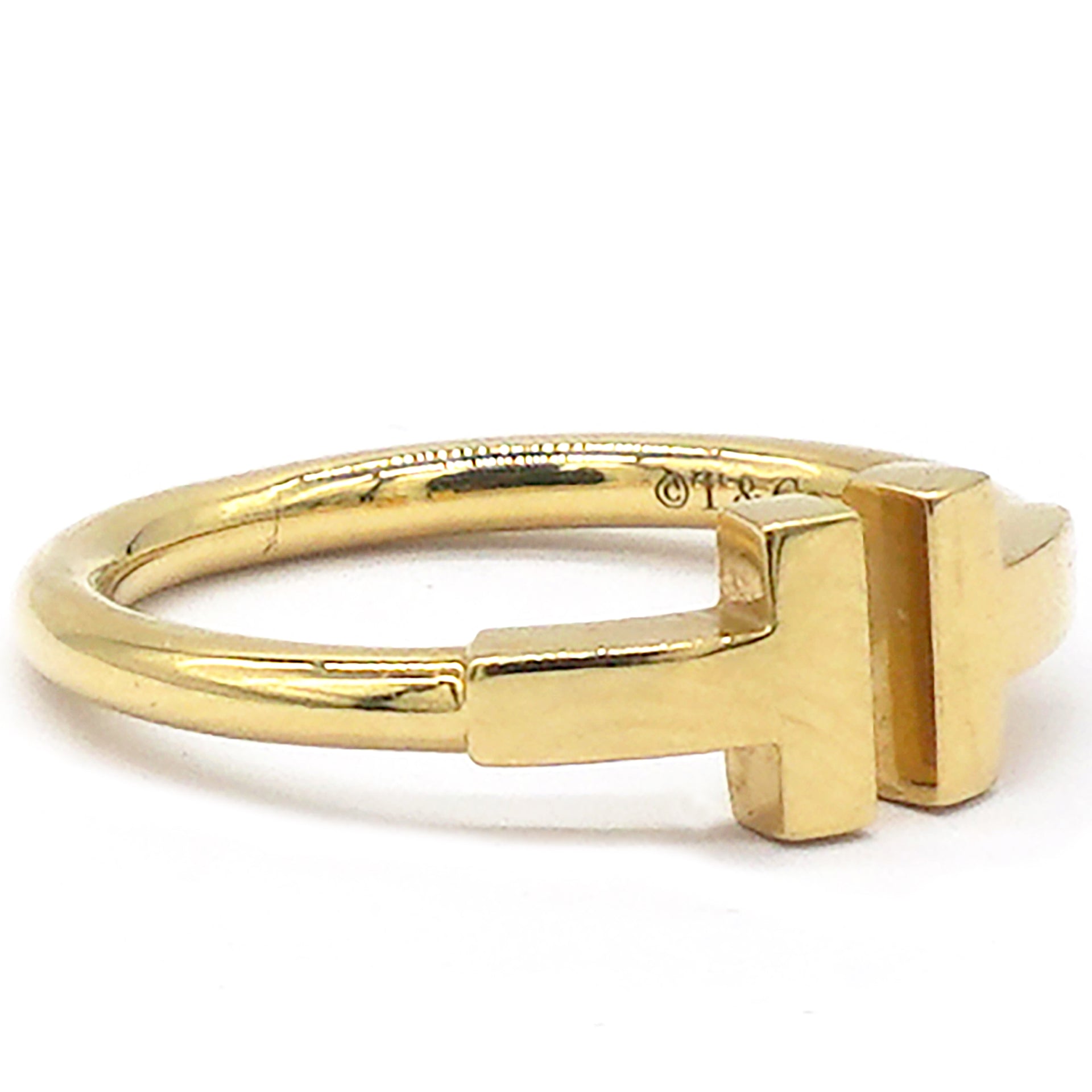 T Ring in Yellow Gold Size 49