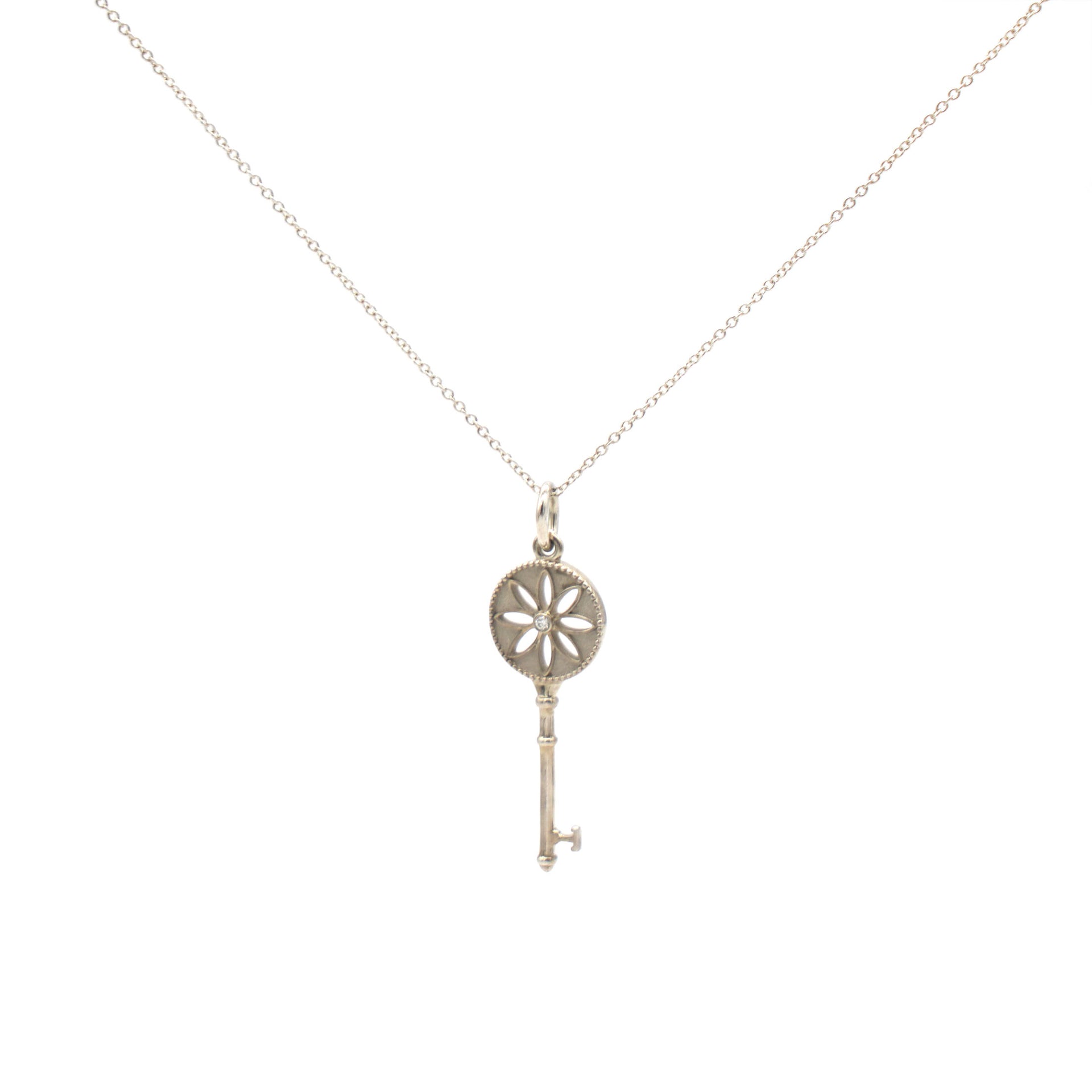 Keys Daisy Key Silver Pendant Necklace