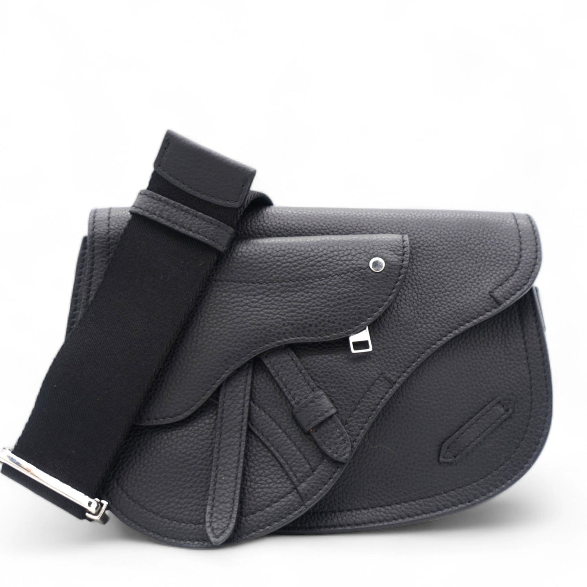 Grained Calfskin Saddle Messenger Bag Black