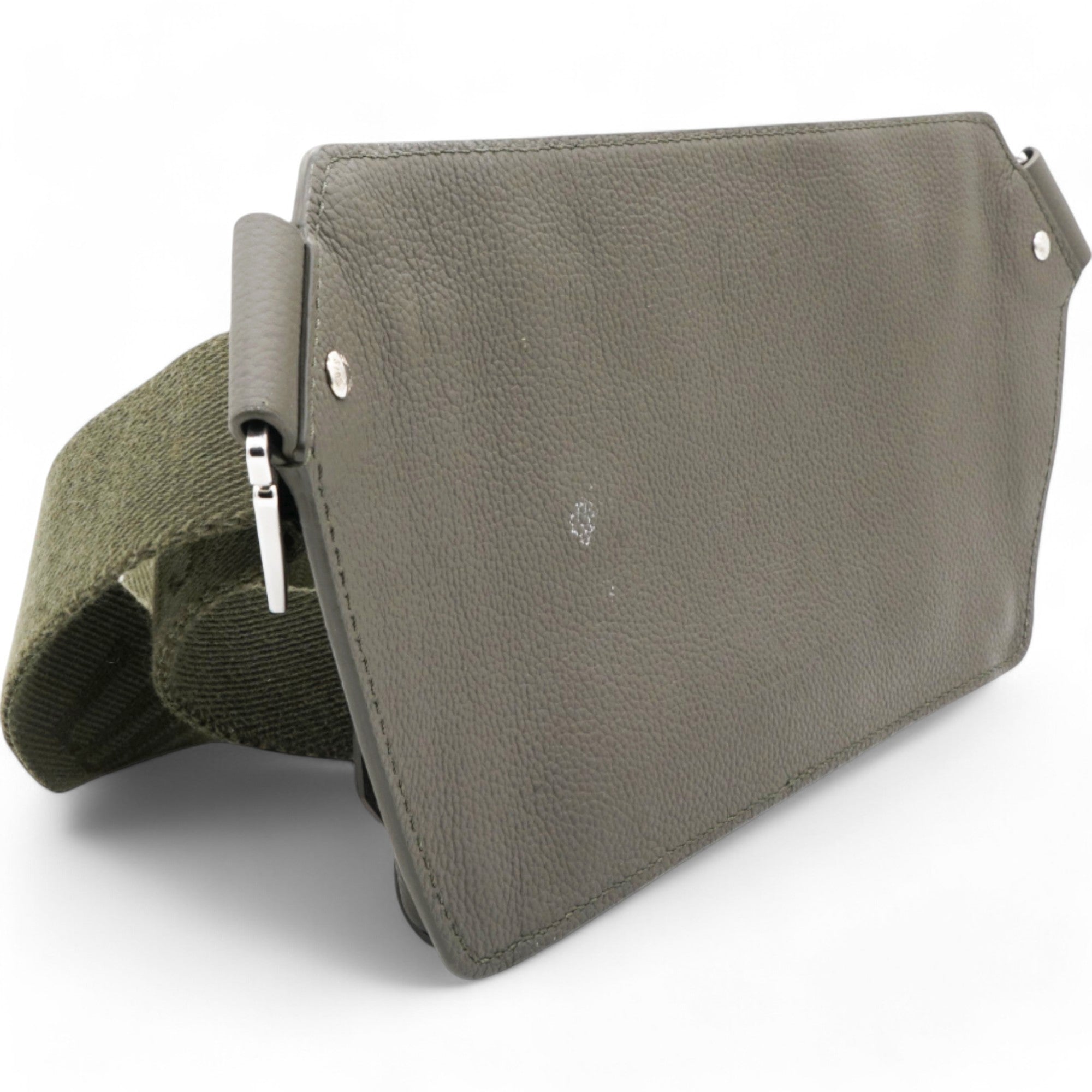 Aerogram Takeoff Calf Bag Green