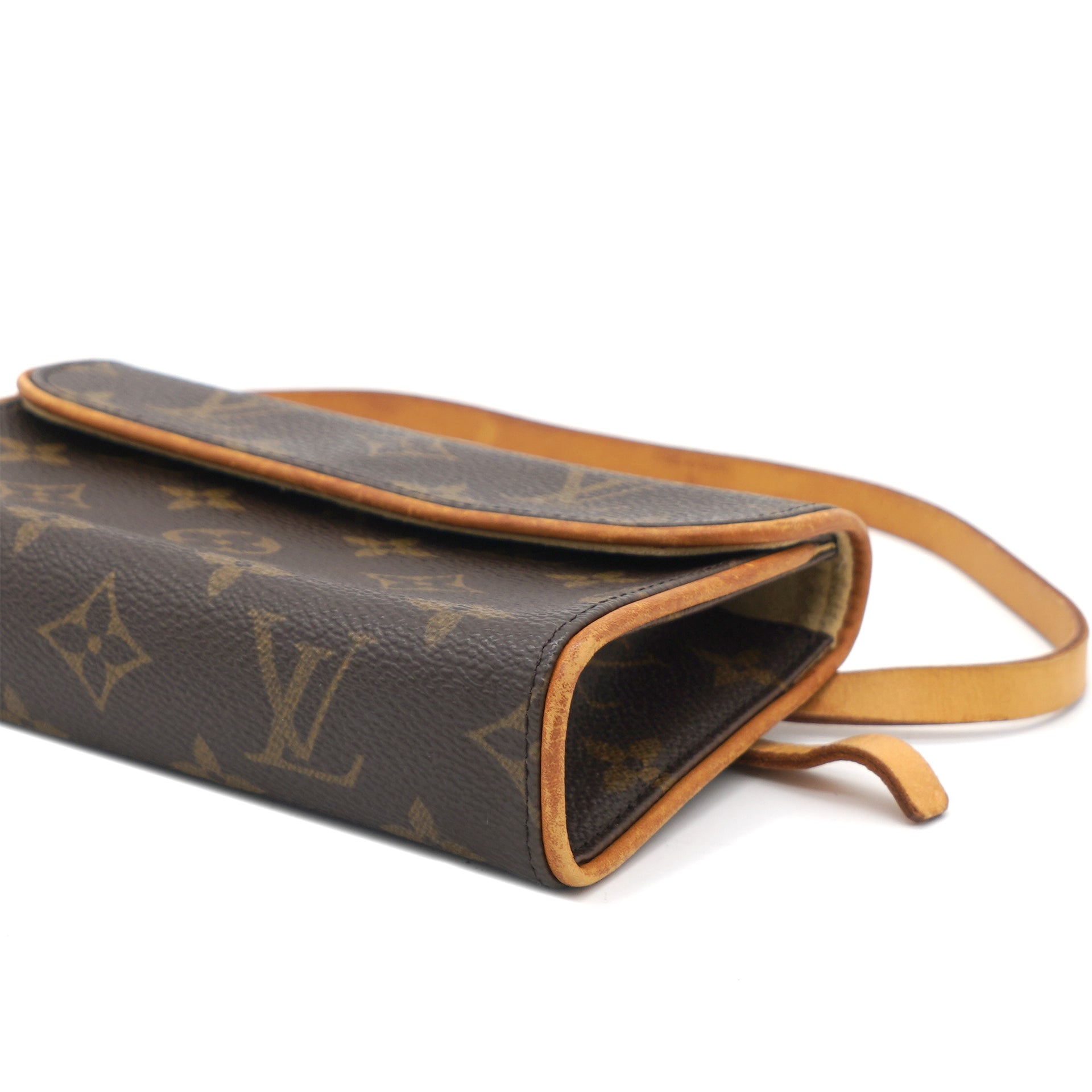 Louis Vuitton Monogram Belt Bag Pochette Florentine 1LV0501 For Sale at  1stDibs