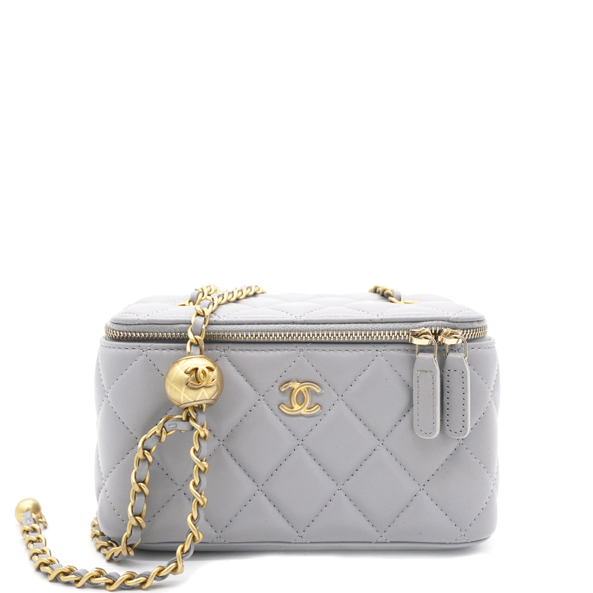 Chanel Lambskin Quilted Pearl Crush Small Vanity Case with Chain Grey   STYLISHTOP