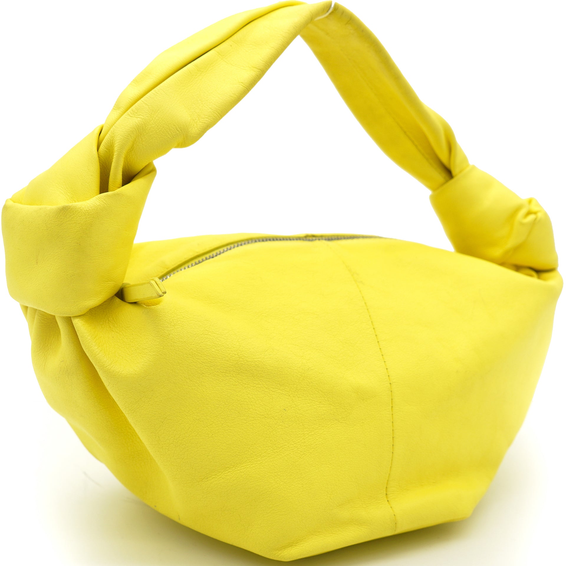 Shop BOTTEGA VENETA BEAK Plain Leather Outlet Messenger & Shoulder Bags  (659419) by Kumilin | BUYMA