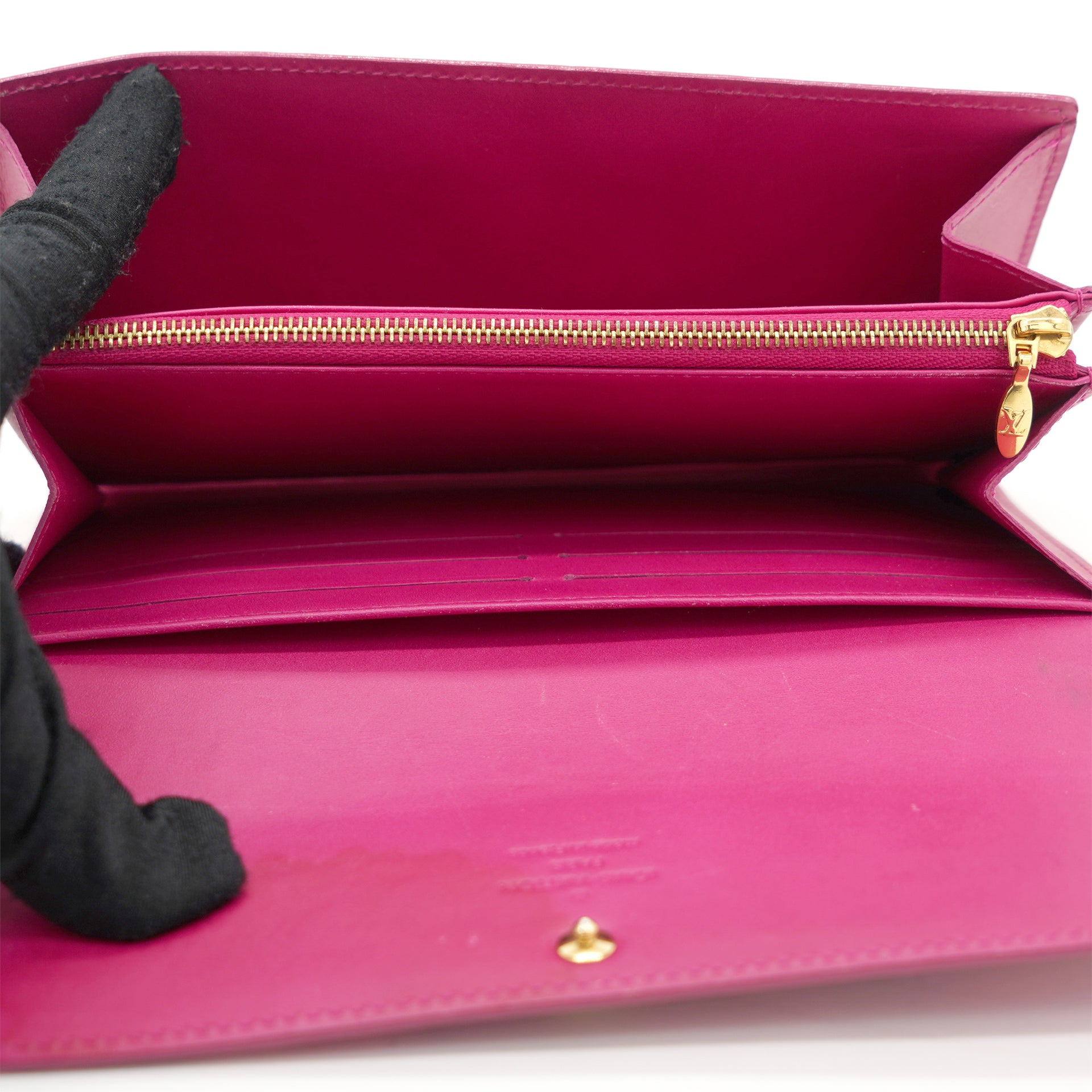 Louis Vuitton Limited Edition Rose Velours Monogram Vernis Ikat Sarah  Wallet - Yoogi's Closet