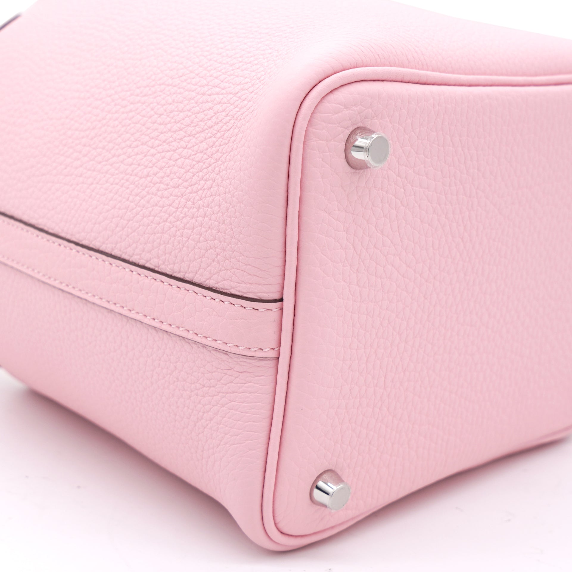 Rose Sakura 3Q Clemence Leather Picotin Lock 18 Bag