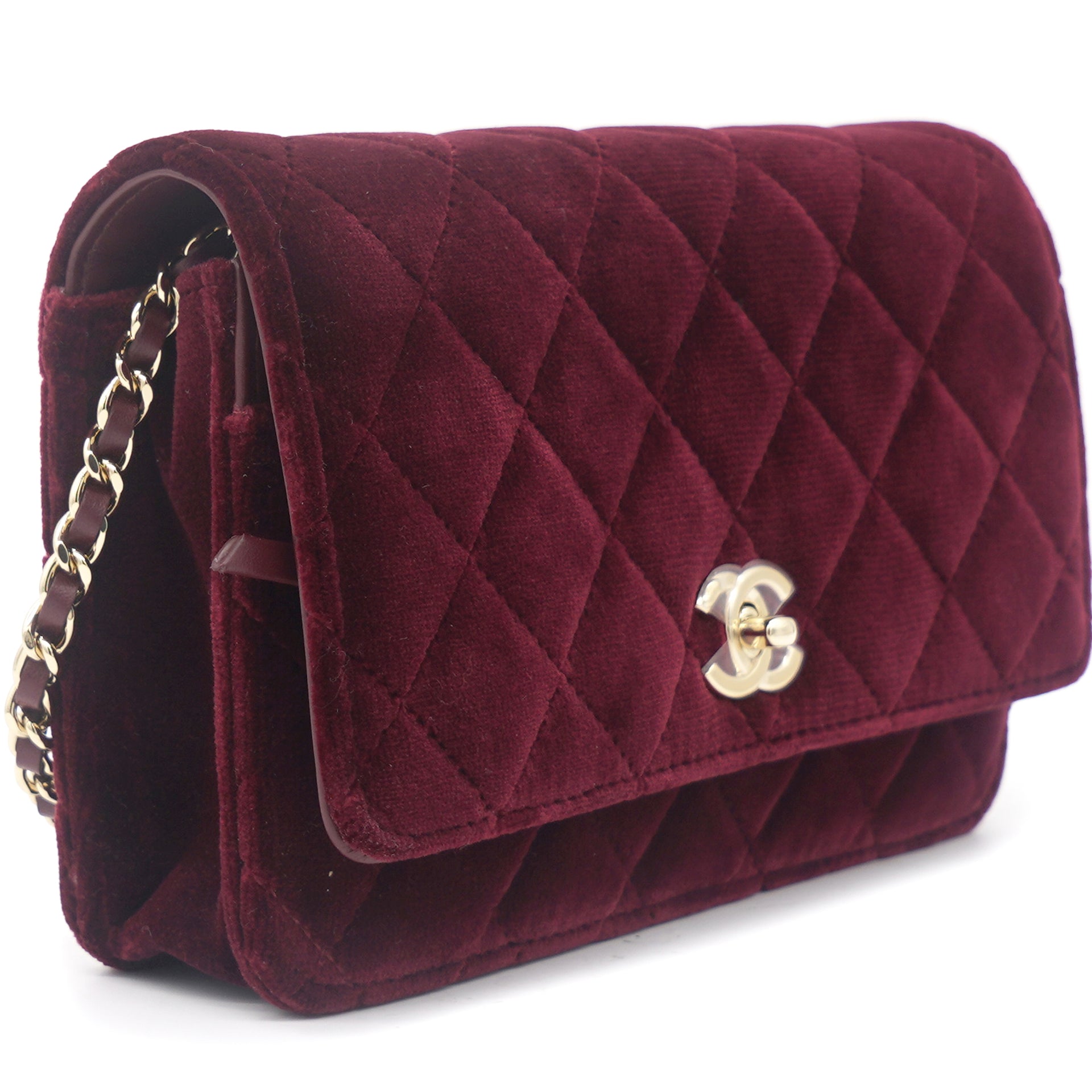 Red velvet chanel on sale bag