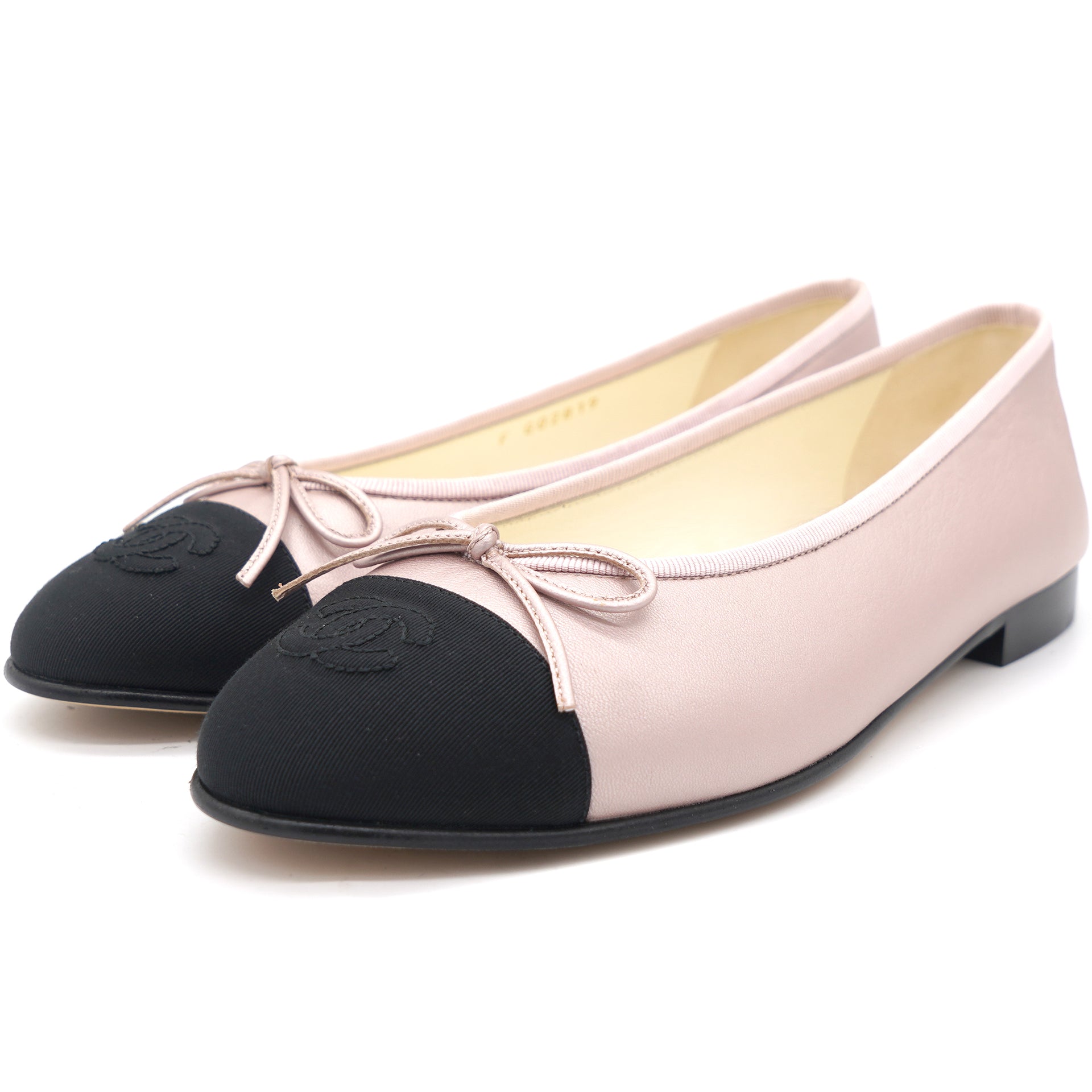 Chanel Lambskin Ballet Flats (Pink/Black) – The Luxury Shopper