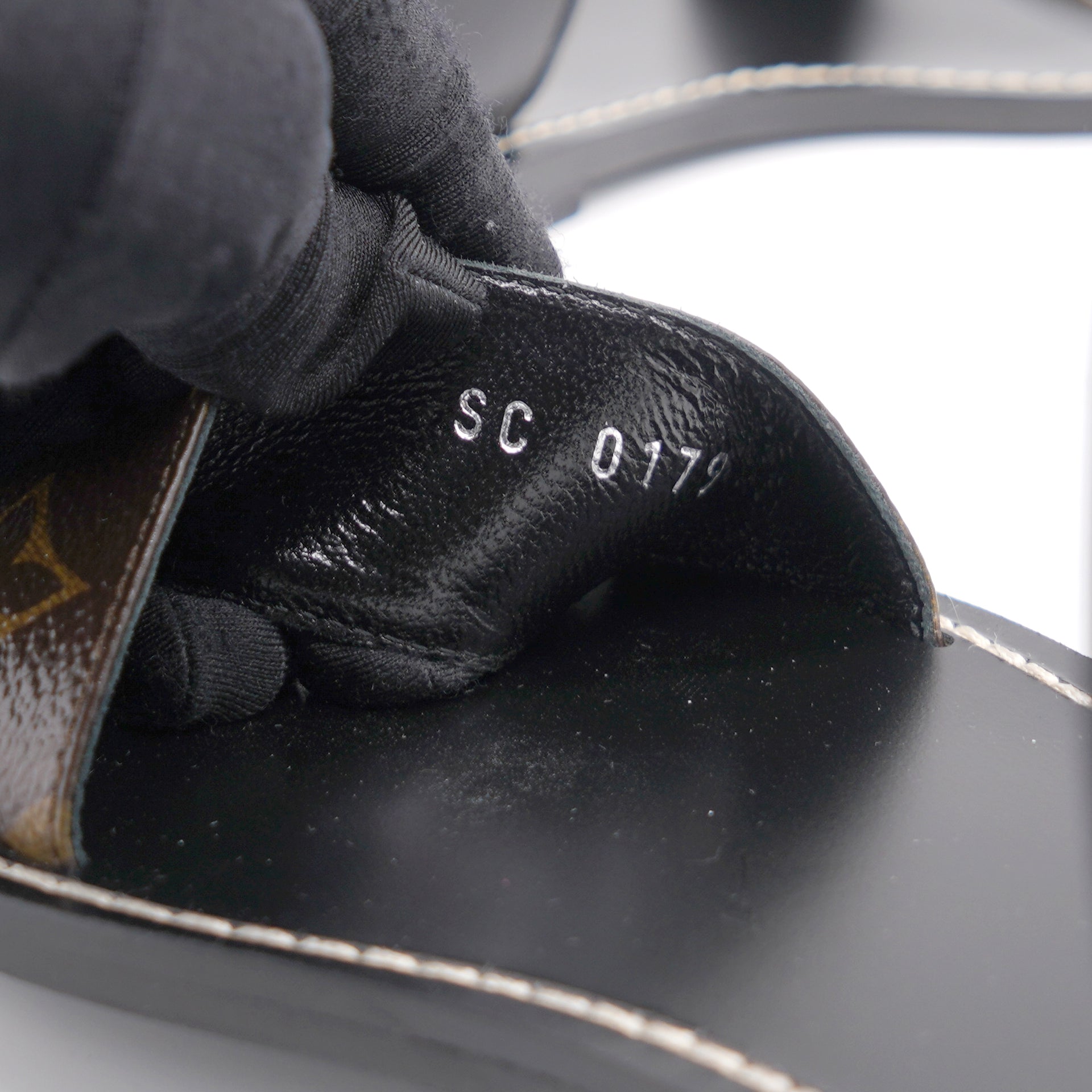 Louis Vuitton Sandals NIB sz 37