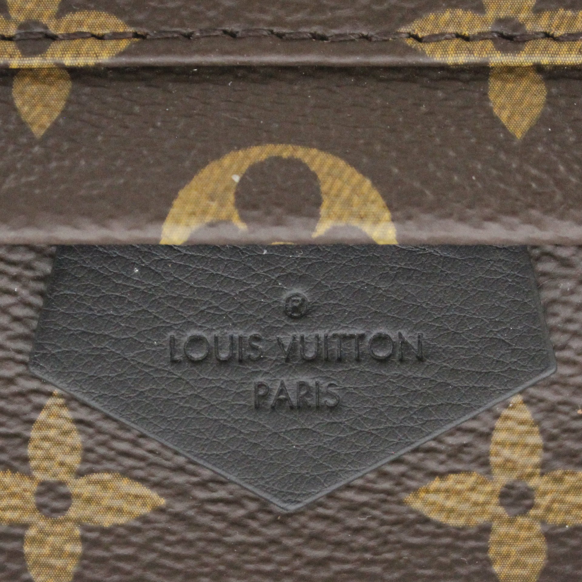 AUTHENTIC LV Palm Springs MM Backpack  Louis vuitton accessories, Leather  scarf, Louis vuitton