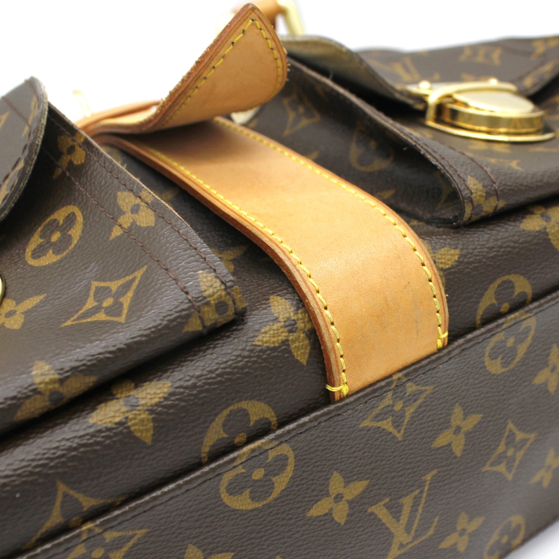 New Louis Vuitton bags! SOLD Manhattan MM (with buckle pockets